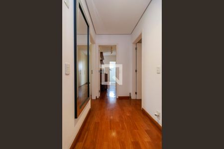 Corredor de apartamento à venda com 3 quartos, 200m² em Cidade Monções, São Paulo