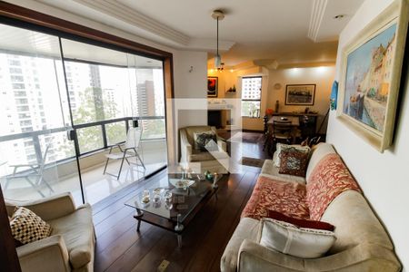 Sala 1 de apartamento à venda com 3 quartos, 148m² em Vila Suzana, São Paulo