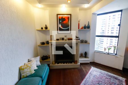 Detalhe Sala - lareira de apartamento à venda com 3 quartos, 148m² em Vila Suzana, São Paulo