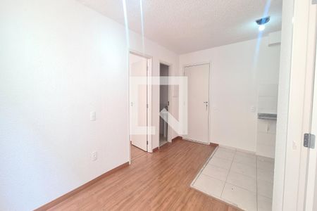 Sala de apartamento para alugar com 2 quartos, 35m² em Jardim Santa Adelia, São Paulo