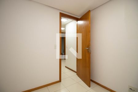 Quarto 1 de apartamento para alugar com 2 quartos, 60m² em Setor de Habitações Individuais Norte, Brasília