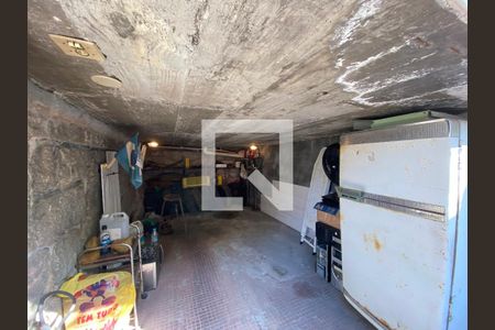 Garagem de casa para alugar com 4 quartos, 1147m² em Engenho de Dentro, Rio de Janeiro