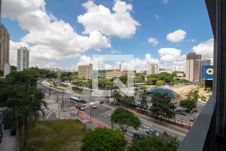 Terraço - Vista de kitnet/studio para alugar com 1 quarto, 28m² em Jardim das Acacias, São Paulo