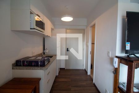 Cozinha de kitnet/studio para alugar com 1 quarto, 28m² em Jardim das Acacias, São Paulo