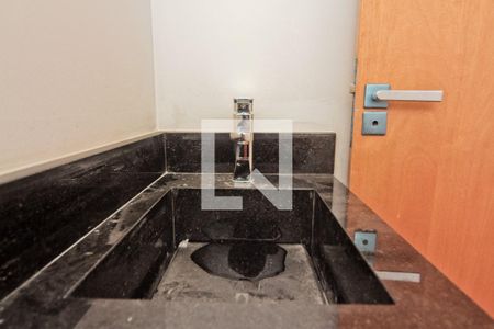 Lavabo de casa à venda com 3 quartos, 110m² em Santa Teresinha, São Paulo