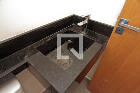 Lavabo de casa à venda com 3 quartos, 110m² em Santa Teresinha, São Paulo