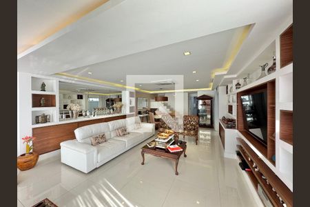 Sala de casa de condomínio à venda com 6 quartos, 300m² em Recreio dos Bandeirantes, Rio de Janeiro