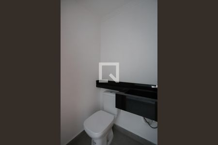 Lavabo de casa à venda com 3 quartos, 110m² em Santa Teresinha, São Paulo