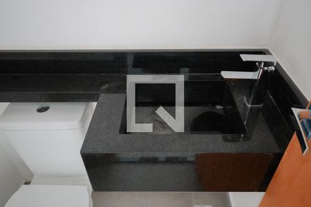 Lavabo de casa à venda com 3 quartos, 110m² em Santa Teresinha, São Paulo