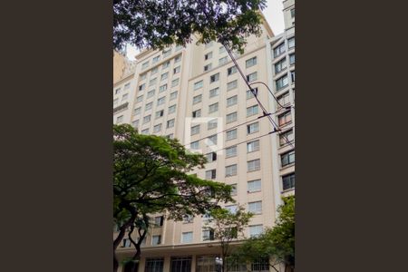 Fachada de kitnet/studio para alugar com 1 quarto, 33m² em Santa Ifigênia, São Paulo