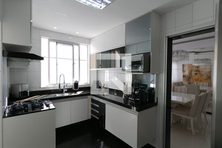 Cozinha de apartamento à venda com 3 quartos, 127m² em Castelo, Belo Horizonte