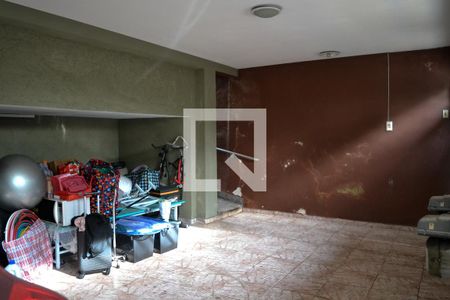 Garagem de casa à venda com 3 quartos, 231m² em Vila Assunção, Santo André