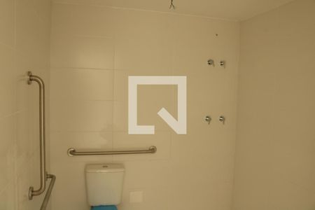 Banheiro de kitnet/studio à venda com 1 quarto, 27m² em Vila Romana, São Paulo