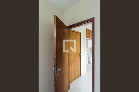 Quarto de Serviço de apartamento para alugar com 2 quartos, 95m² em Santa Cecilia, São Paulo