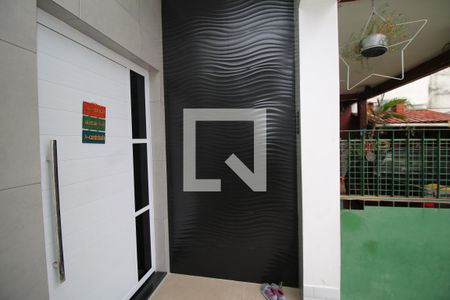 Varanda de casa à venda com 3 quartos, 120m² em Olaria, Rio de Janeiro