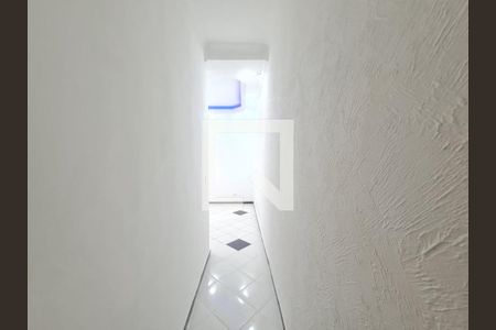 Corredor acesso ao quarto de casa para alugar com 1 quarto, 90m² em Jardim Rosa de Franca, Guarulhos