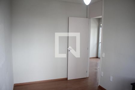 Quarto de apartamento à venda com 2 quartos, 54m² em Jardim Riacho das Pedras, Contagem