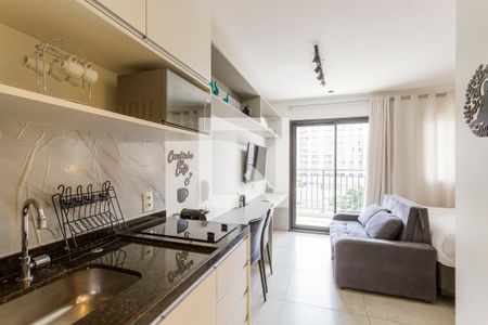 Sala/Quarto de kitnet/studio para alugar com 1 quarto, 30m² em Indianópolis, São Paulo