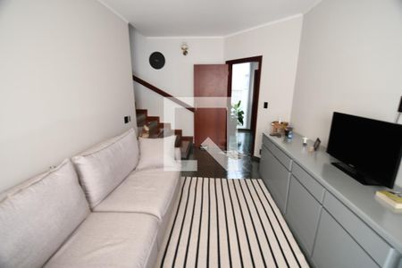 Sala TV de casa para alugar com 5 quartos, 288m² em Vila Brandina, Campinas