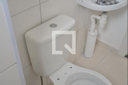 Banheiro Social de apartamento à venda com 2 quartos, 43m² em Santa Maria, Santo André
