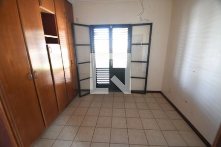 Quarto Suíte 1 de casa à venda com 4 quartos, 480m² em Parque dos Jacarandás, Campinas