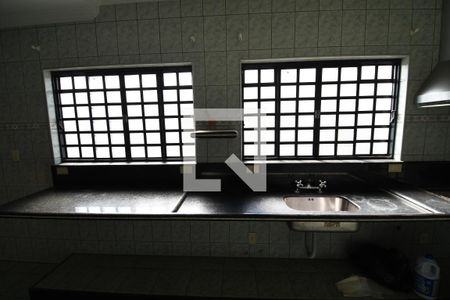 Cozinha de casa à venda com 4 quartos, 480m² em Parque dos Jacarandás, Campinas