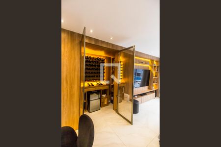 Detalhe Sala de casa de condomínio à venda com 4 quartos, 300m² em Alphaville, Santana de Parnaíba