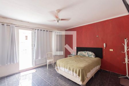 Suíte 1 de casa para alugar com 3 quartos, 165m² em Vila Carmosina, São Paulo