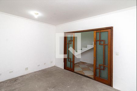 Sala de TV de casa à venda com 4 quartos, 310m² em Vila Moraes, São Paulo