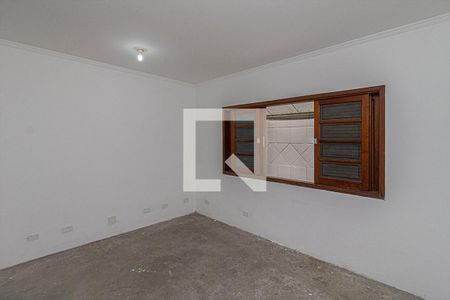 Sala de TV de casa à venda com 4 quartos, 310m² em Vila Moraes, São Paulo