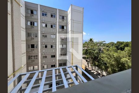 Vista - Sala de apartamento à venda com 2 quartos, 48m² em Taquara, Rio de Janeiro