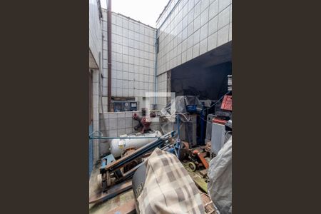 Casa 2 - Garagem de casa à venda com 2 quartos, 100m² em Burgo Paulista, São Paulo