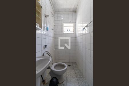 Casa 1 - Banheiro de casa para alugar com 2 quartos, 100m² em Burgo Paulista, São Paulo