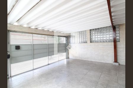 Garagem de casa para alugar com 3 quartos, 156m² em Jardim Modelo, São Paulo