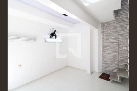 Quarto de Serviço de casa para alugar com 3 quartos, 156m² em Jardim Modelo, São Paulo