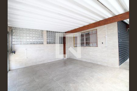 Garagem de casa para alugar com 3 quartos, 156m² em Jardim Modelo, São Paulo