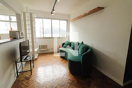 Sala de apartamento à venda com 1 quarto, 52m² em Barra da Tijuca, Rio de Janeiro