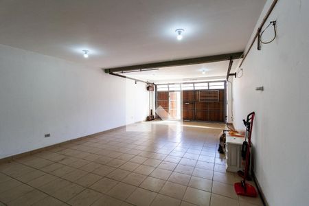 Garagem de casa à venda com 3 quartos, 215m² em Siciliano, São Paulo