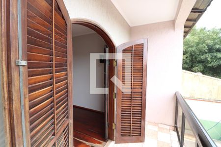 Varanda Quarto 3 de casa à venda com 3 quartos, 192m² em Jardim Santa Adelia, São Paulo
