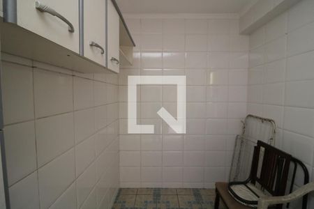 Despensa de casa à venda com 3 quartos, 192m² em Jardim Santa Adelia, São Paulo