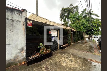 Fachada de casa à venda com 4 quartos, 367m² em Taquara, Rio de Janeiro
