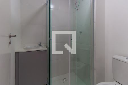 Banheiro de apartamento para alugar com 1 quarto, 15m² em Vila Santa Clara, São Paulo