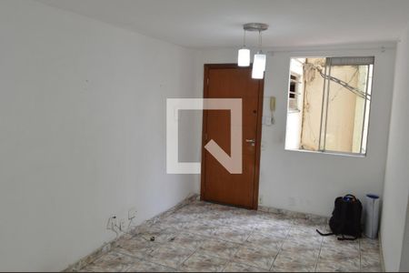 Sala de apartamento para alugar com 2 quartos, 55m² em Taquara, Rio de Janeiro