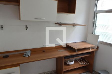 Quarto 1 de apartamento para alugar com 2 quartos, 55m² em Taquara, Rio de Janeiro