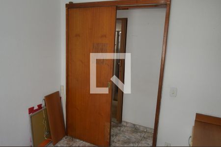Quarto 1 de apartamento para alugar com 2 quartos, 55m² em Taquara, Rio de Janeiro