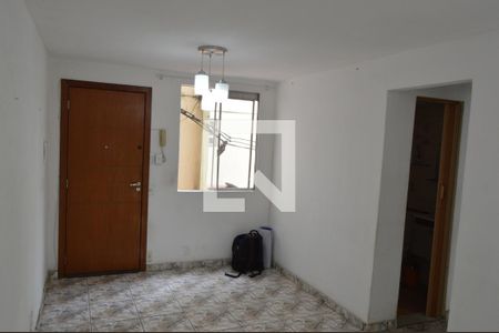 Sala de apartamento para alugar com 2 quartos, 55m² em Taquara, Rio de Janeiro