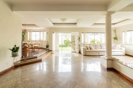 Casa à venda com 4 quartos, 417m² em Parque dos Principes, São Paulo