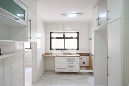 Cozinha de apartamento à venda com 3 quartos, 130m² em Vila Caminho do Mar, São Bernardo do Campo