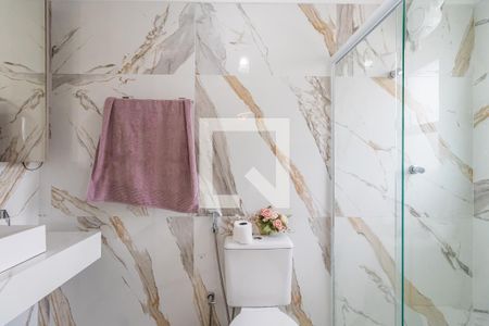 Banheiro da Suíte de apartamento para alugar com 2 quartos, 70m² em Jardim Regina Alice, Barueri