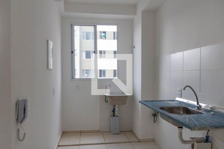 Cozinha de apartamento à venda com 2 quartos, 46m² em Buritis, Belo Horizonte